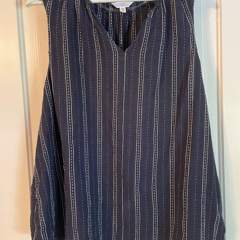 Plus size woman Time and Tru Ruffle Neck Linen Blend Top